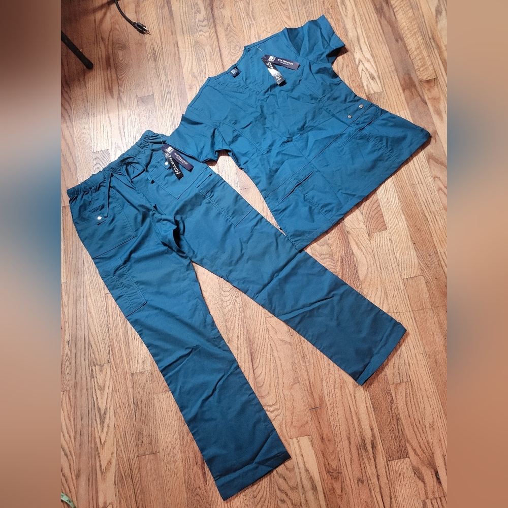 MedGear Scrubs Set NWT (S)